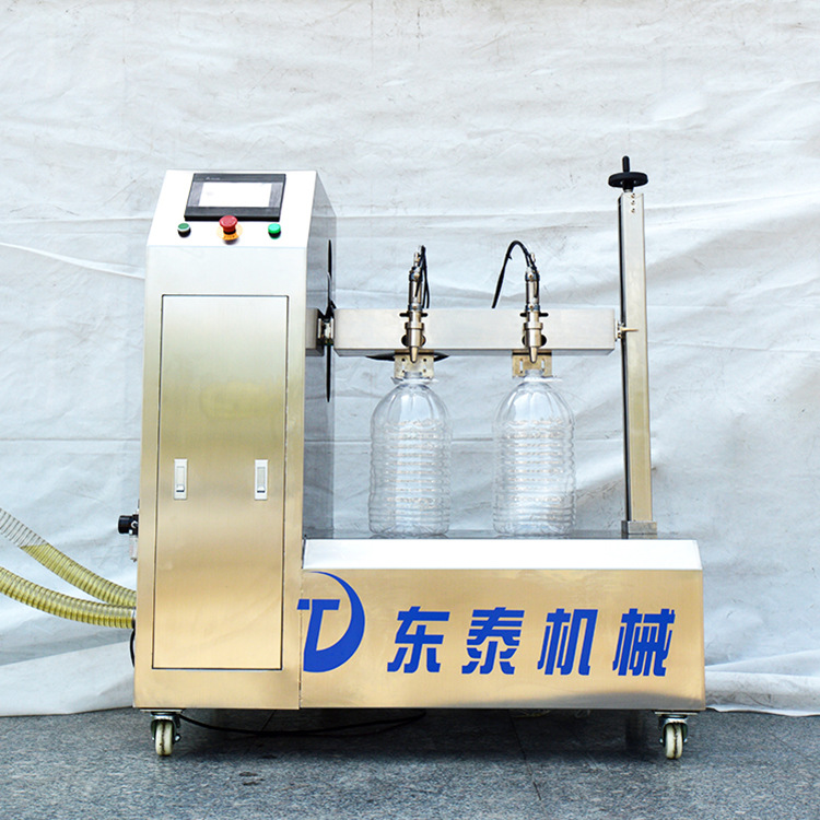 俱往矣，數(shù)風(fēng)流人物，還看東泰半自動(dòng)食用油灌裝機(jī)